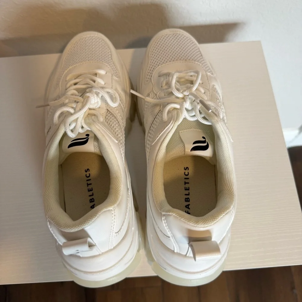 Fabletics The Dad White Sneakers NEW NEVER WORN Women’s Size 9 - Picture 6 of 13